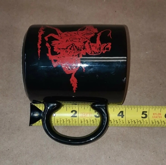 Dining Vintage Red And Black Marlboro Man Advertising Coffee Mug